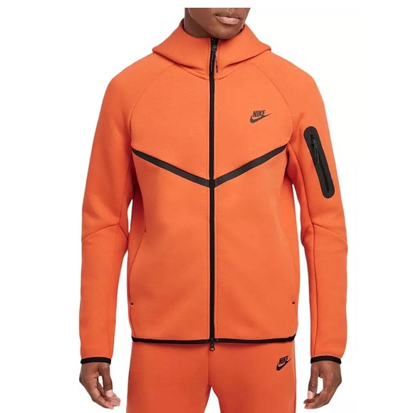 NWT Nike Sportswear Tech Fleece 2-piece Hoodie/Joggers Black